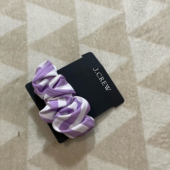 J crew purple white striped scrunchie - Picture 1 of 2